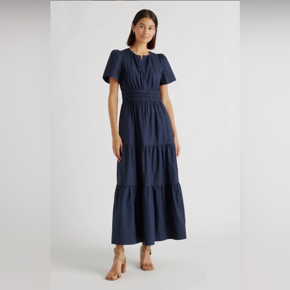 Quince Navy Tiered Maxi Dress. 100% organic cotton. Size M. NWT. MSRP $168